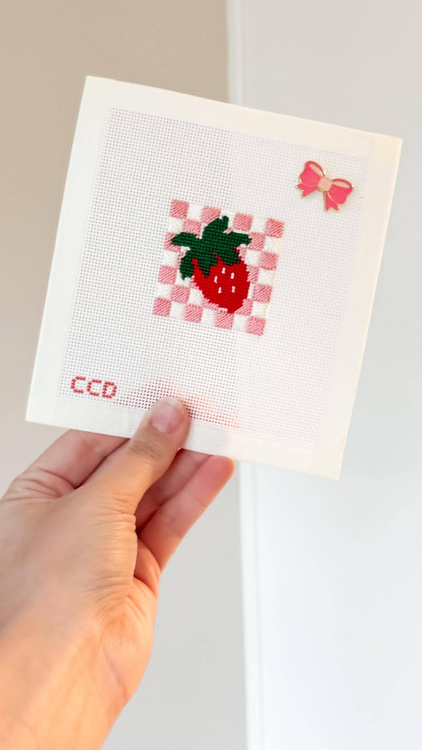 Strawberry Checkered Needlepoint Canvas | 18 Mesh