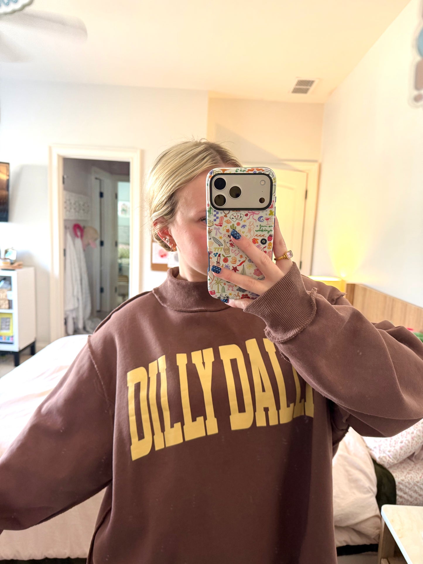 Brown/Yellow One-Sided Dilly Dally Oversized Mockneck | (S-XL)