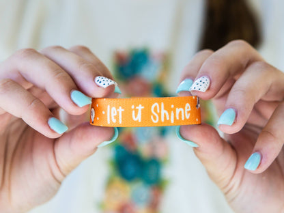 Let it Shine Reversible Stretchy Bracelet | YOUTH