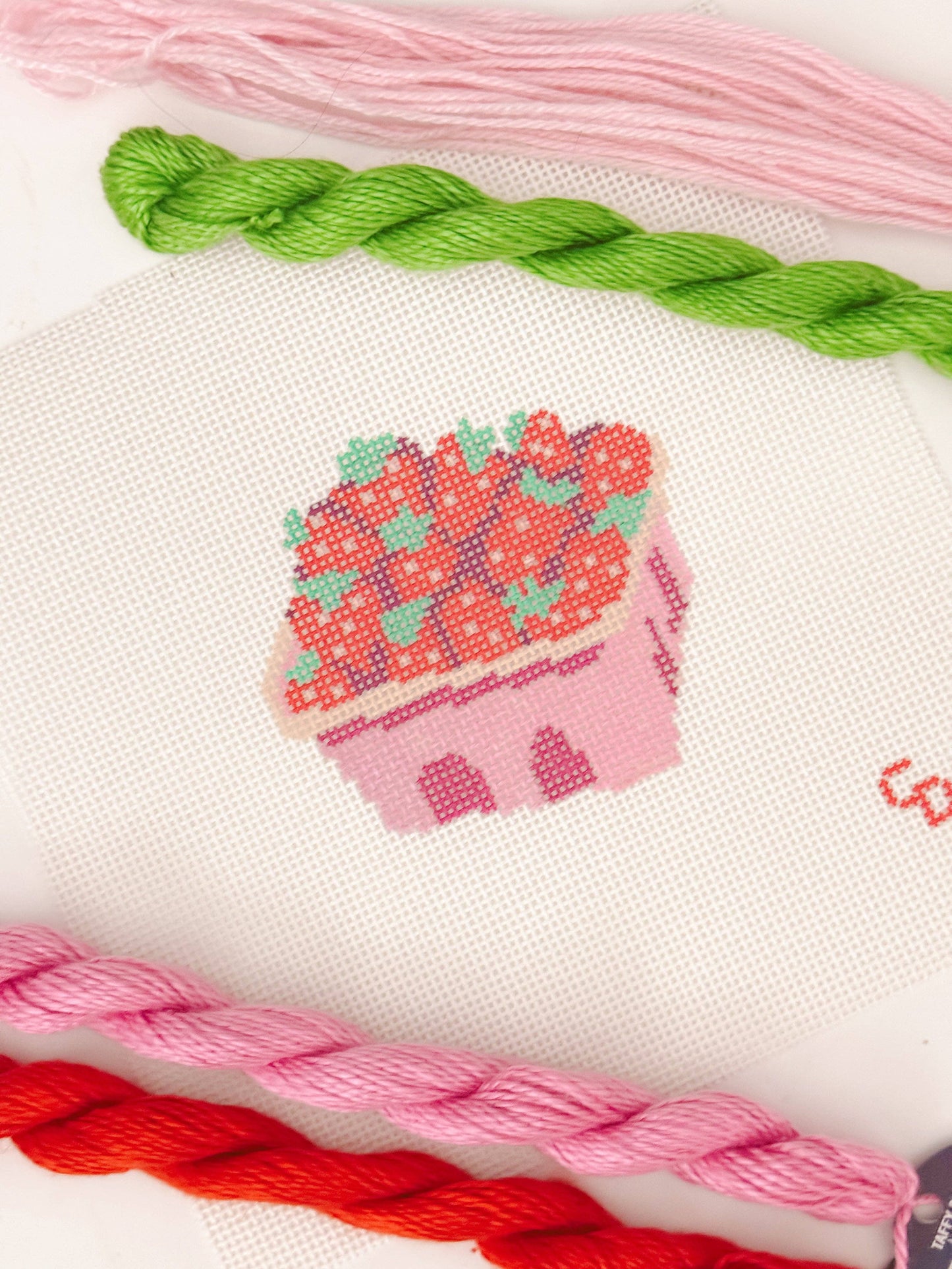 Strawberry Basket Needlepoint Canvas | 13 Mesh