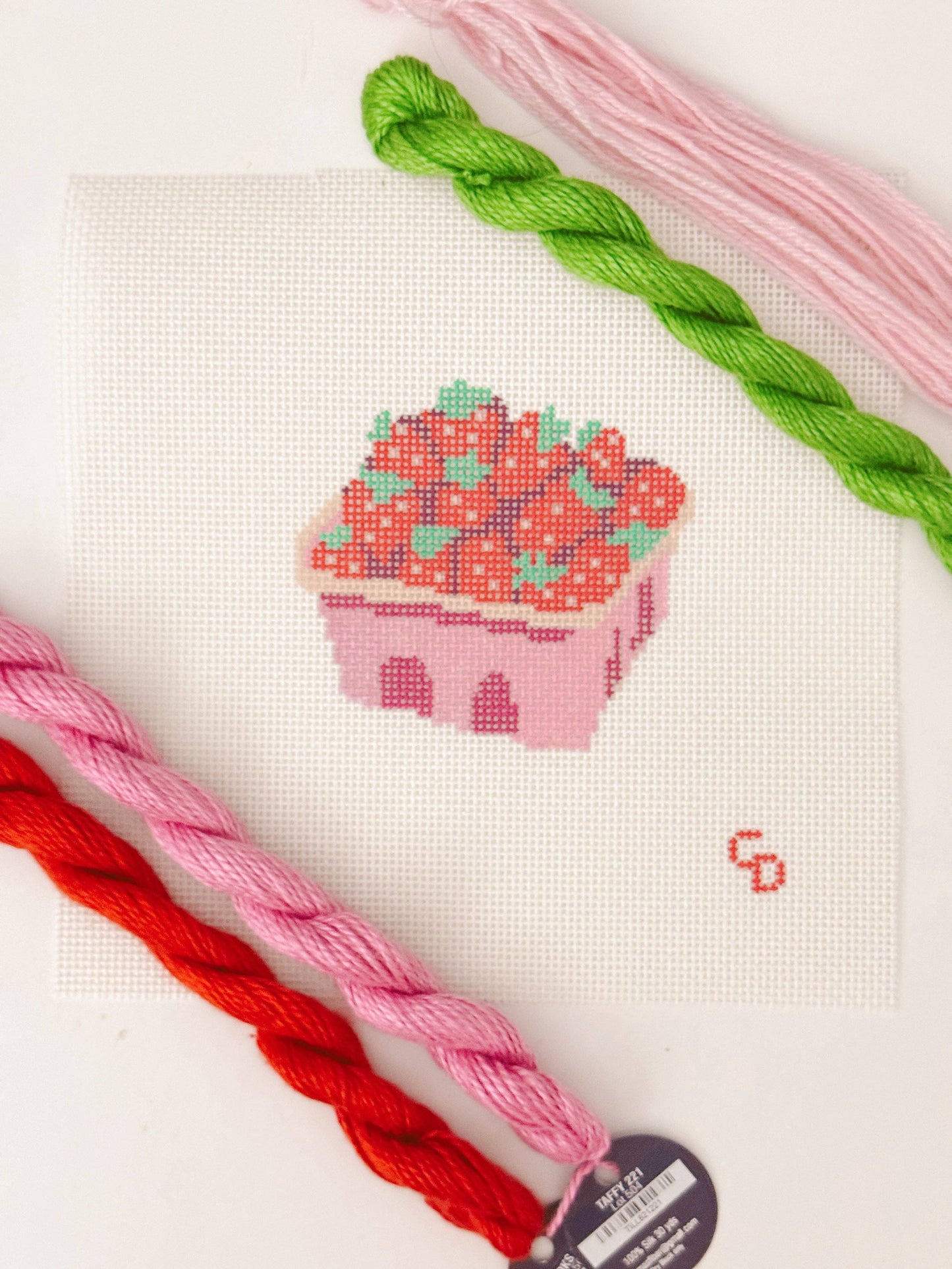 Strawberry Basket Needlepoint Canvas | 13 Mesh