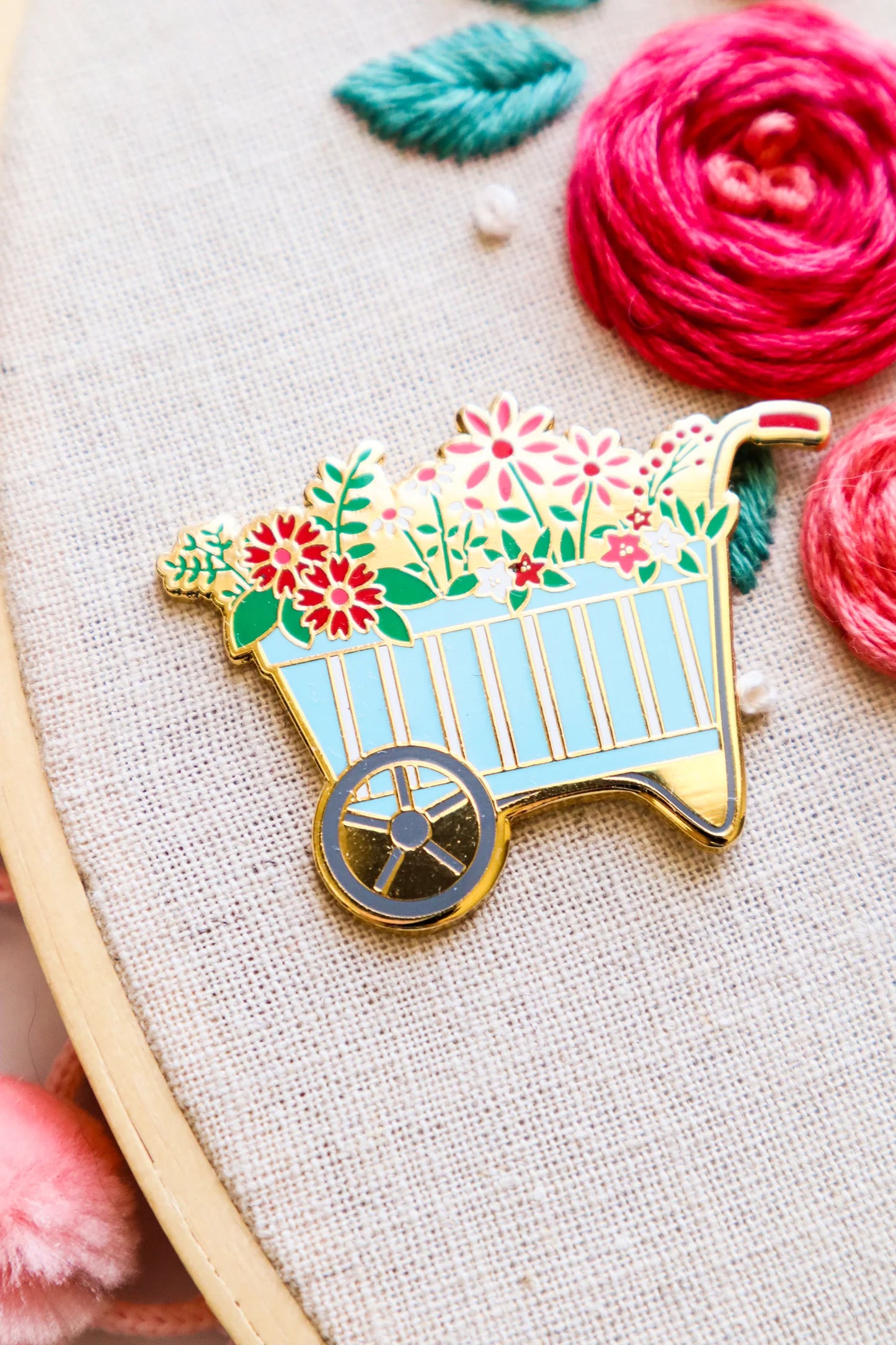 Floral Wheelbarrow Needle Minder