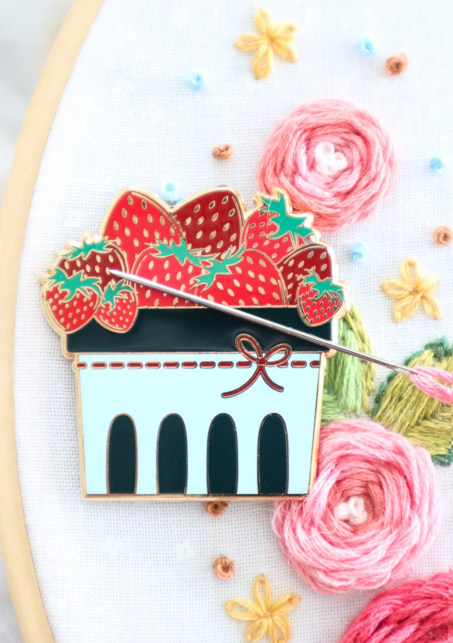 Strawberry Basket Needle Minder